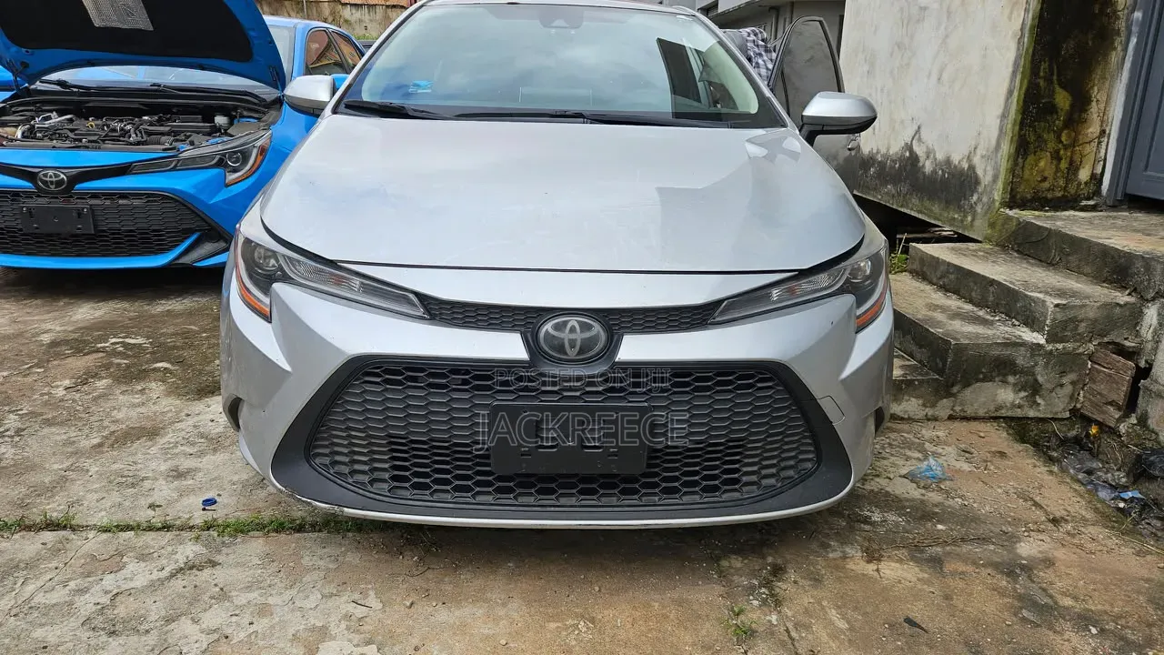 Toyota Corolla 2020 Silver