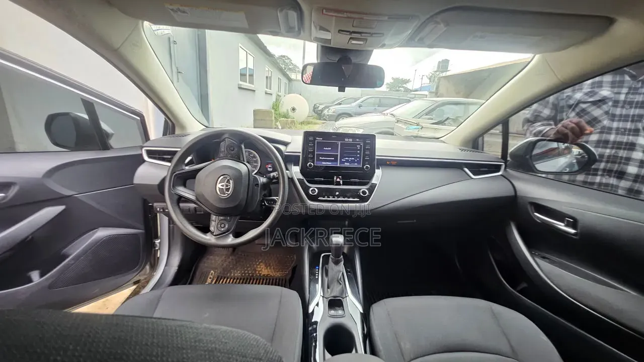 Toyota Corolla 2020 Silver
