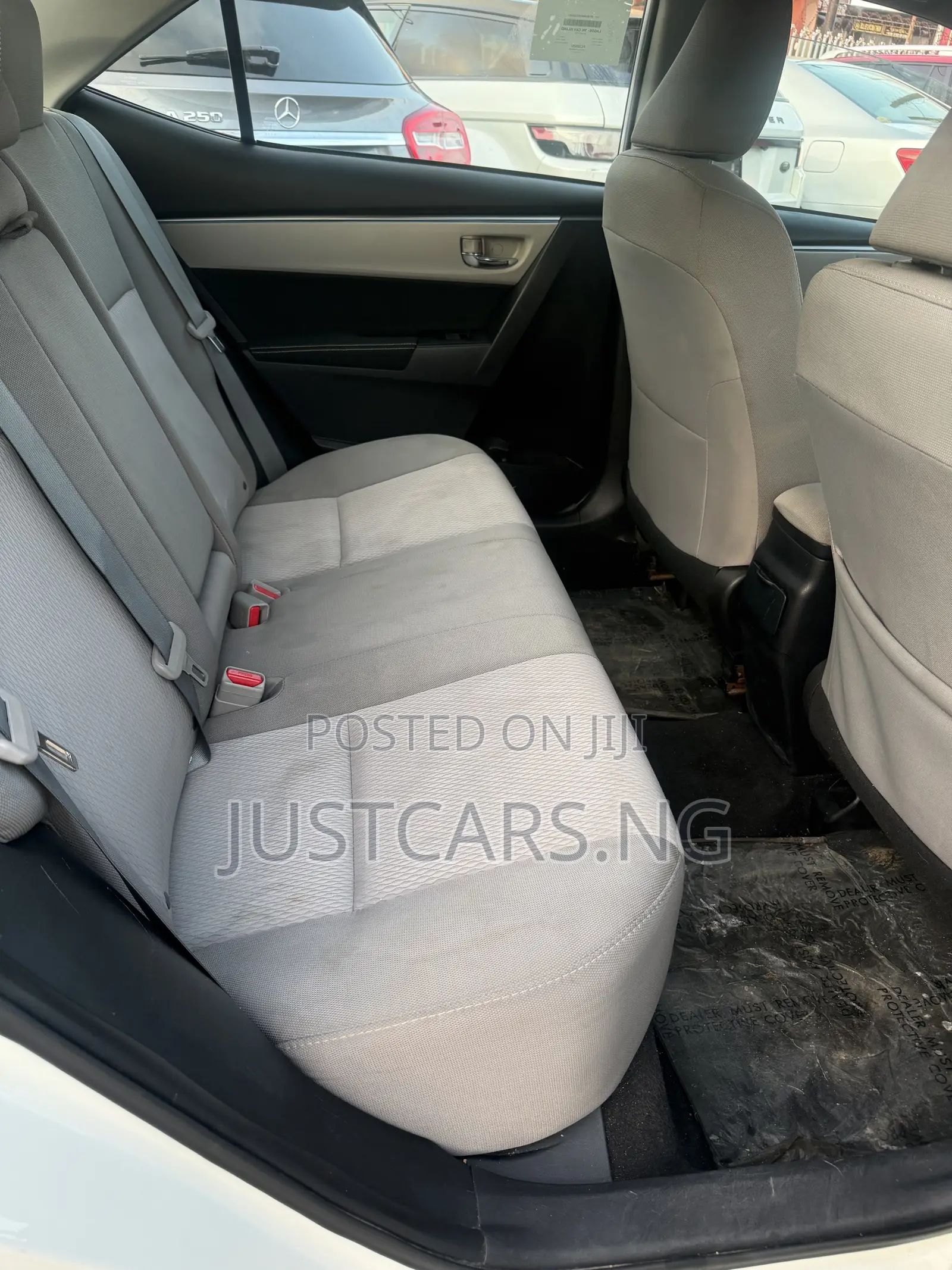 Toyota Corolla LE Eco Plus 4dr Sedan (1.8L 4cyl CVT) 2015 White