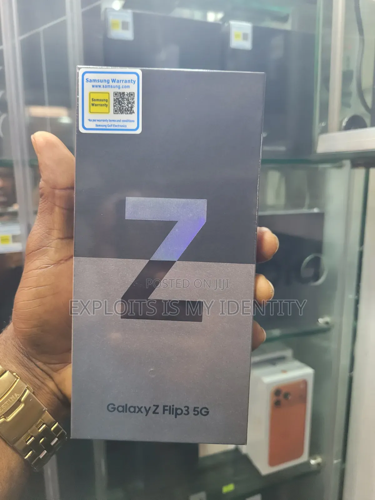 New Samsung Galaxy Z Flip 3 256 GB Gold