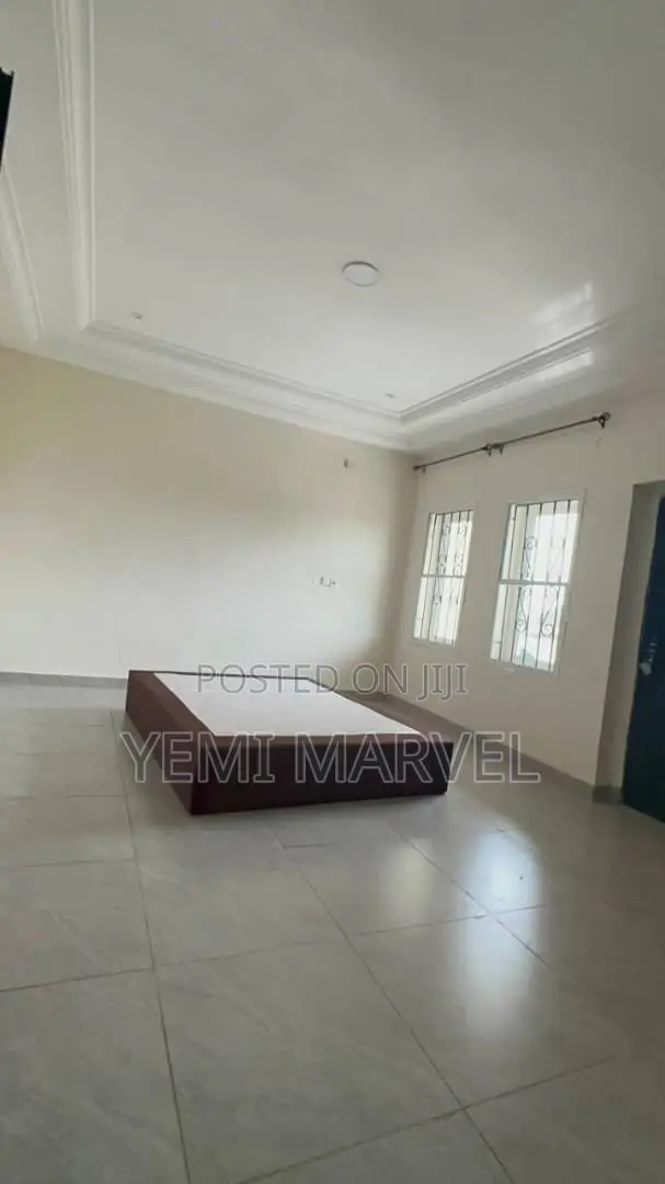 3bdrm Duplex in Oke-Badan Estate, for rent