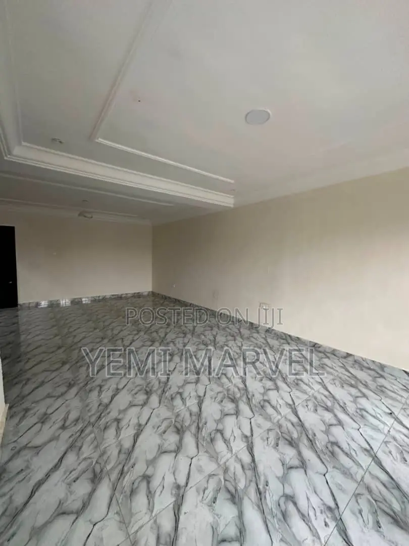 3bdrm Duplex in Oke-Badan Estate, for rent