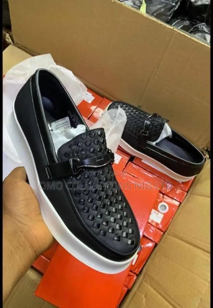 Hermès Men’s Black Woven Loafers – Stylish and Elegant | Fully Boxed