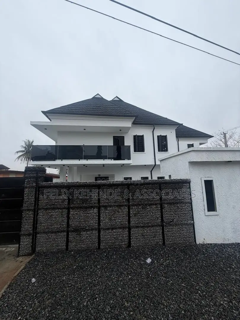 5bdrm Duplex in Orange Gate, Oluyole for sale