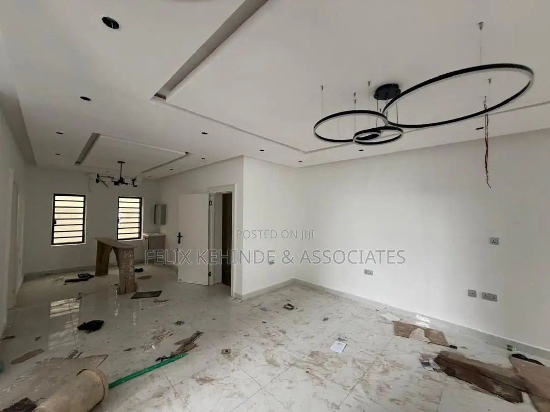 5bdrm Duplex in Orange Gate, Oluyole for sale