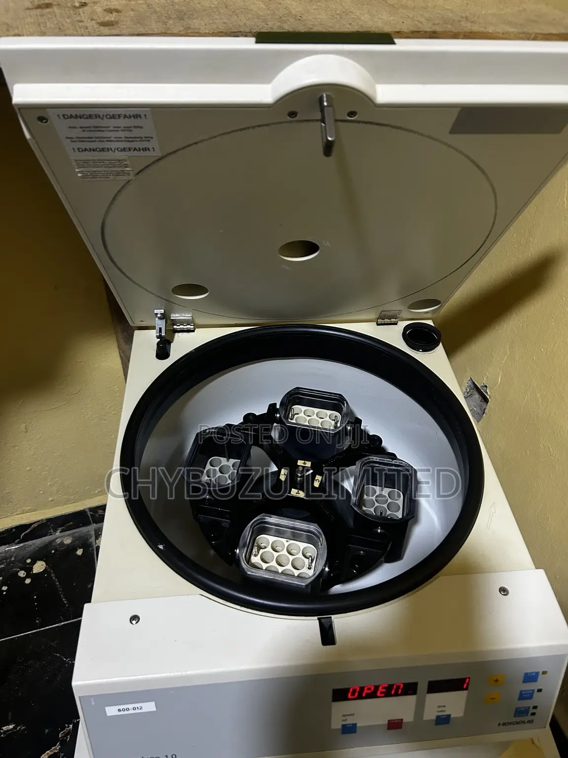 Heraeus Megafuge 1.0 Laboratory Centrifuge Available for Sale.