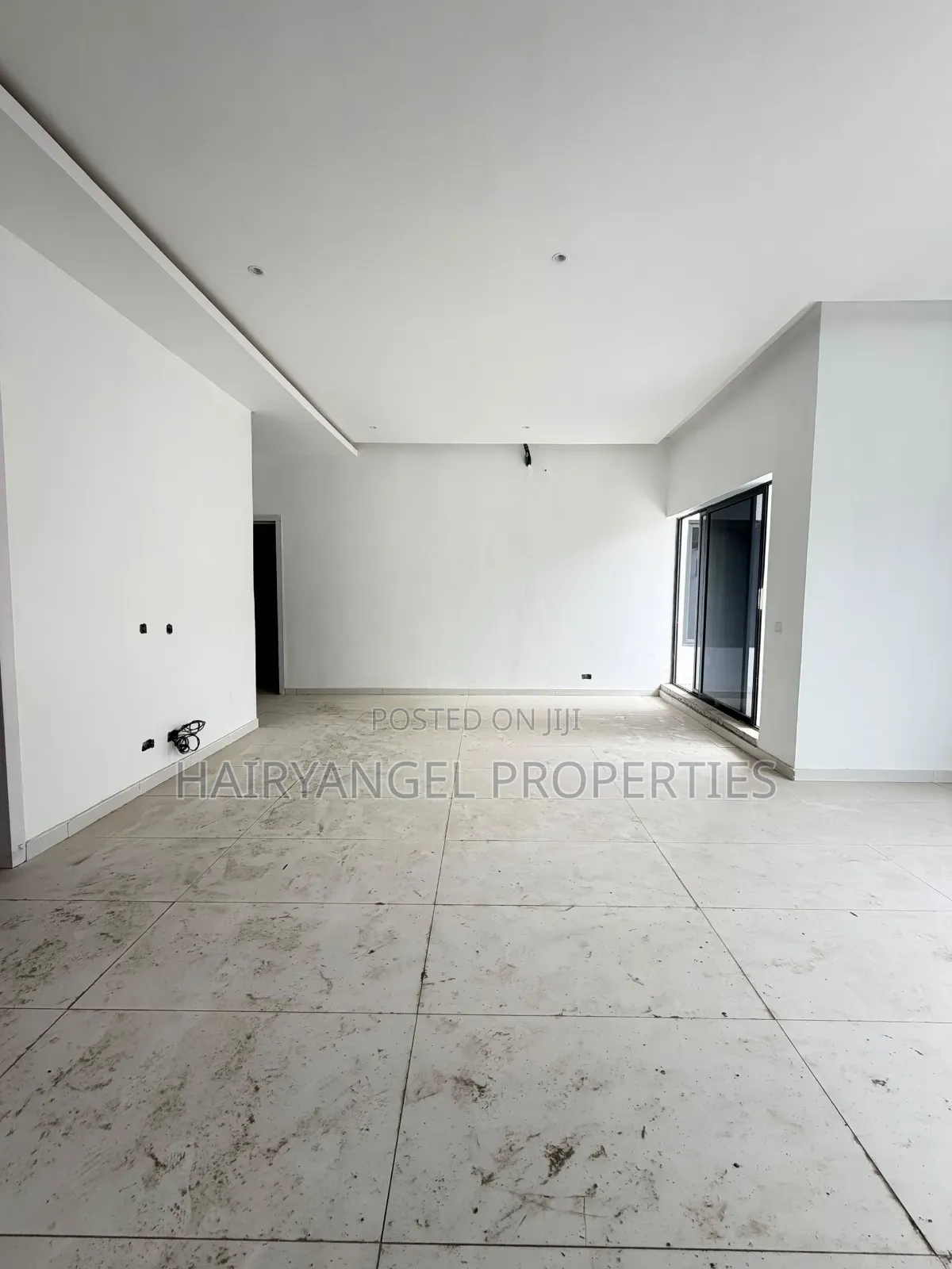 3bdrm Penthouse in Lagos Island / Lagos Island for sale