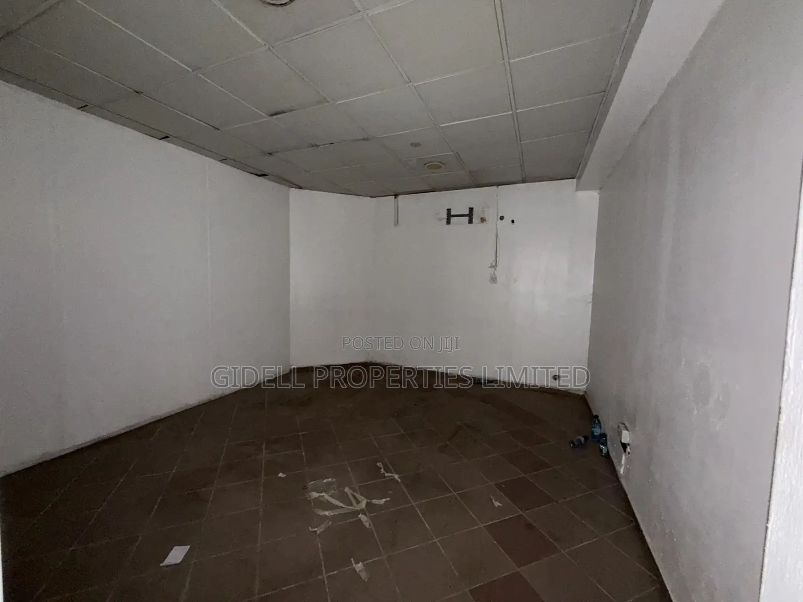 145SQM Office Space on the Ground Floor in a Strategic Location