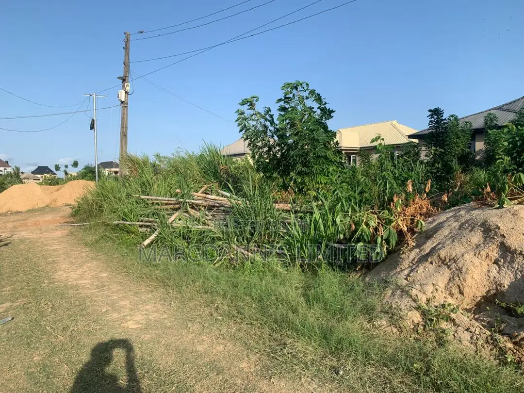 For Sale: Half Plot of Land at Oluodo Adegbose.