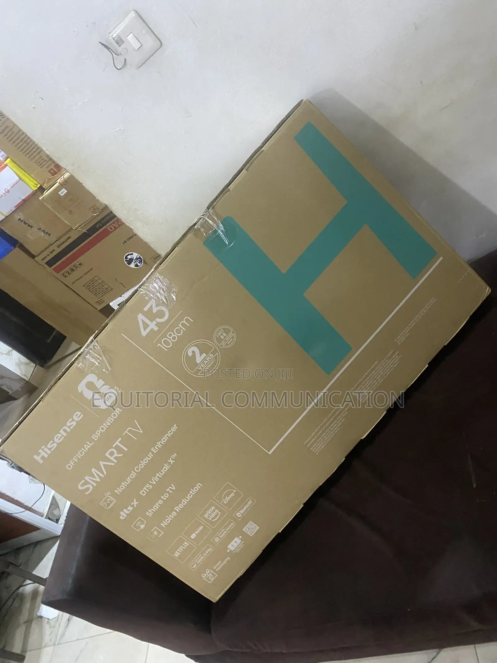 Hisense 43Q50SAVT 43 Inch Modern Smart TV