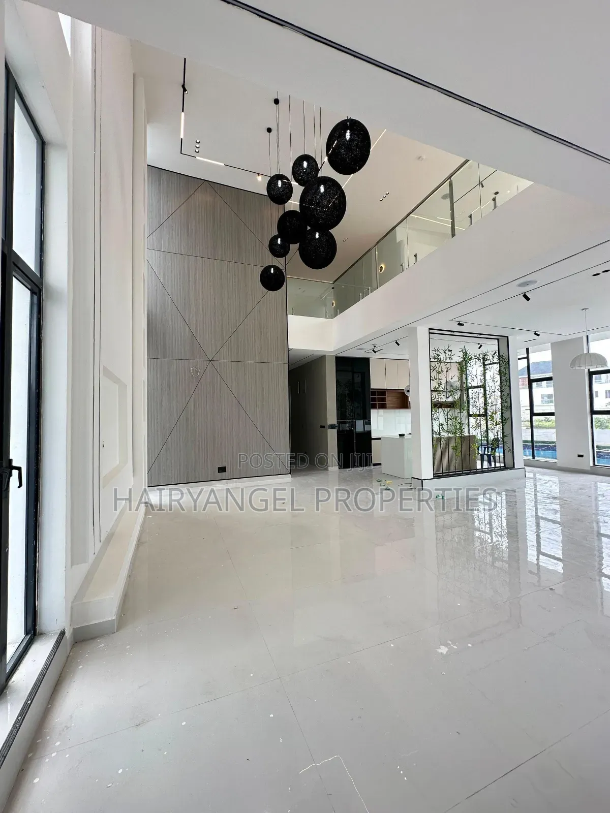6bdrm Duplex in Lagos Island / Lagos Island for sale