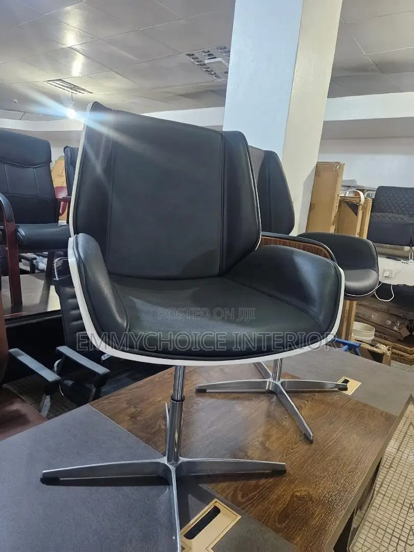 Quality Luxury Lounge Chair