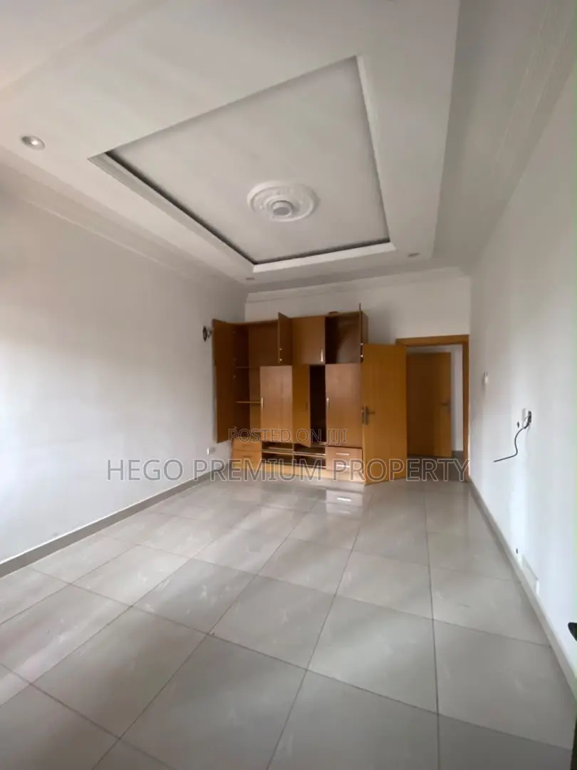 4bdrm Apartment in Old Gra Estate for rent