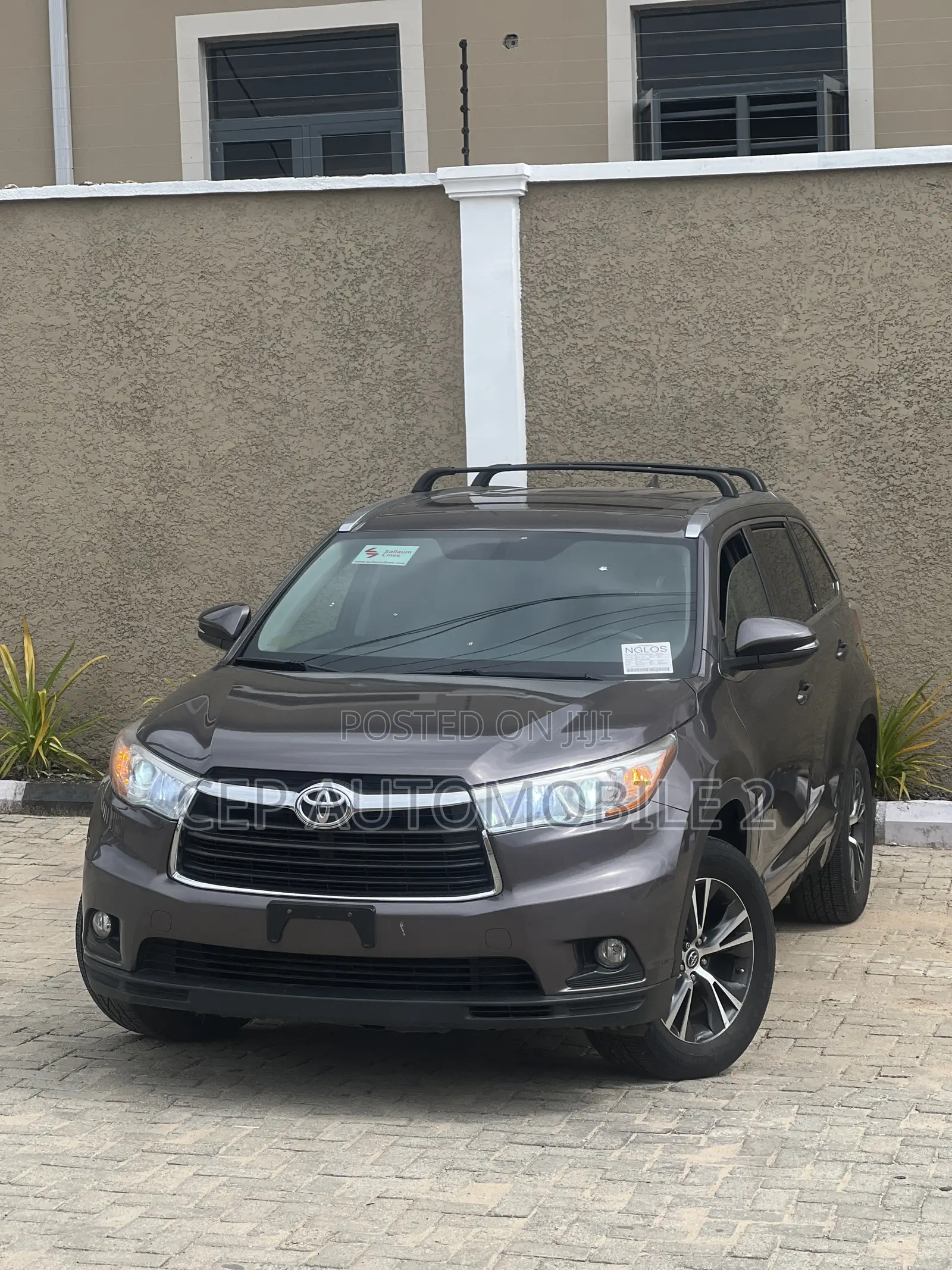 Toyota Highlander XLE V6 4x2 (3.5L 6cyl 6A) 2016 Beige