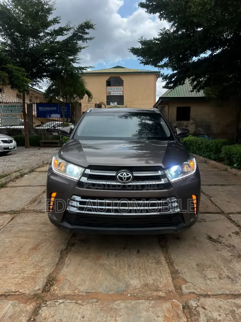 Toyota Highlander 2017 Gray