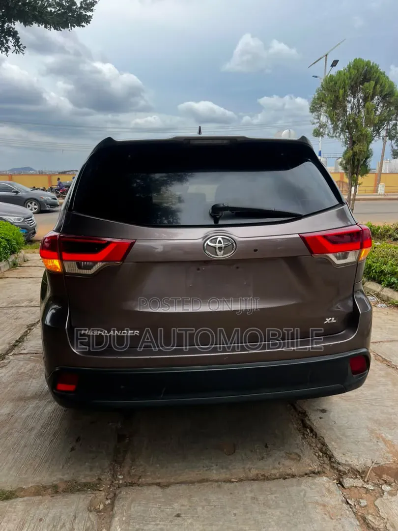 Toyota Highlander 2017 Gray