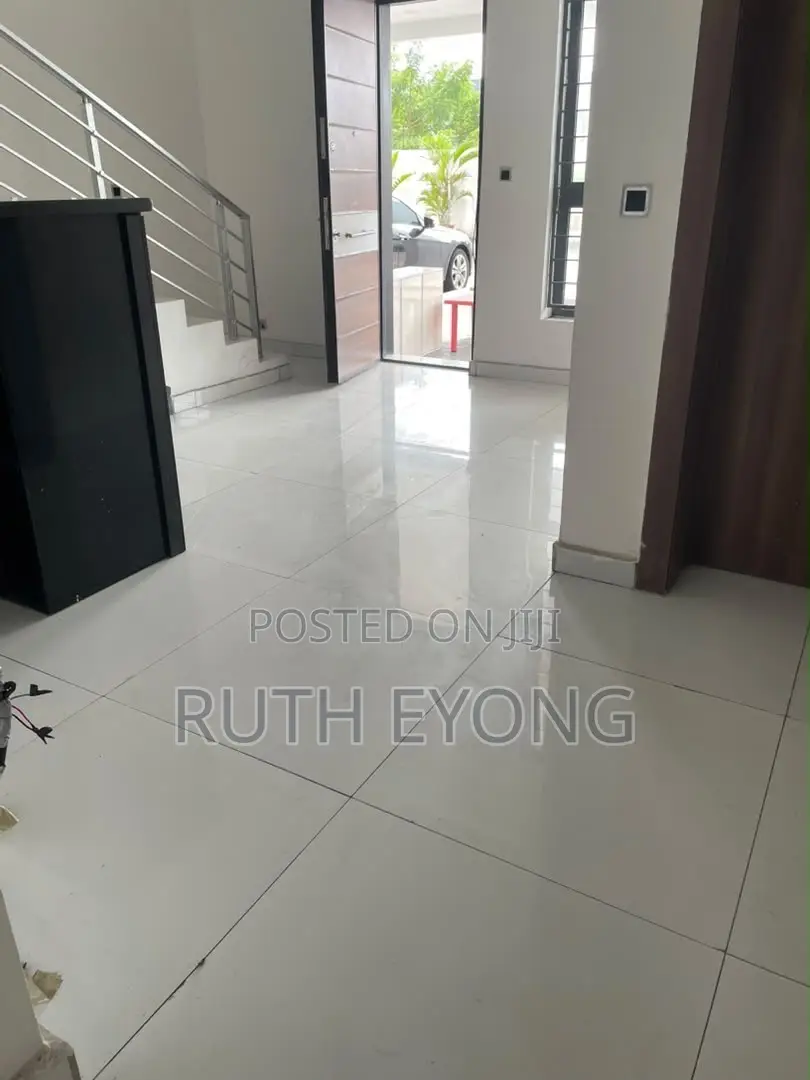 3bdrm Townhouse / Terrace in Lekki Lagos Nigeria for rent