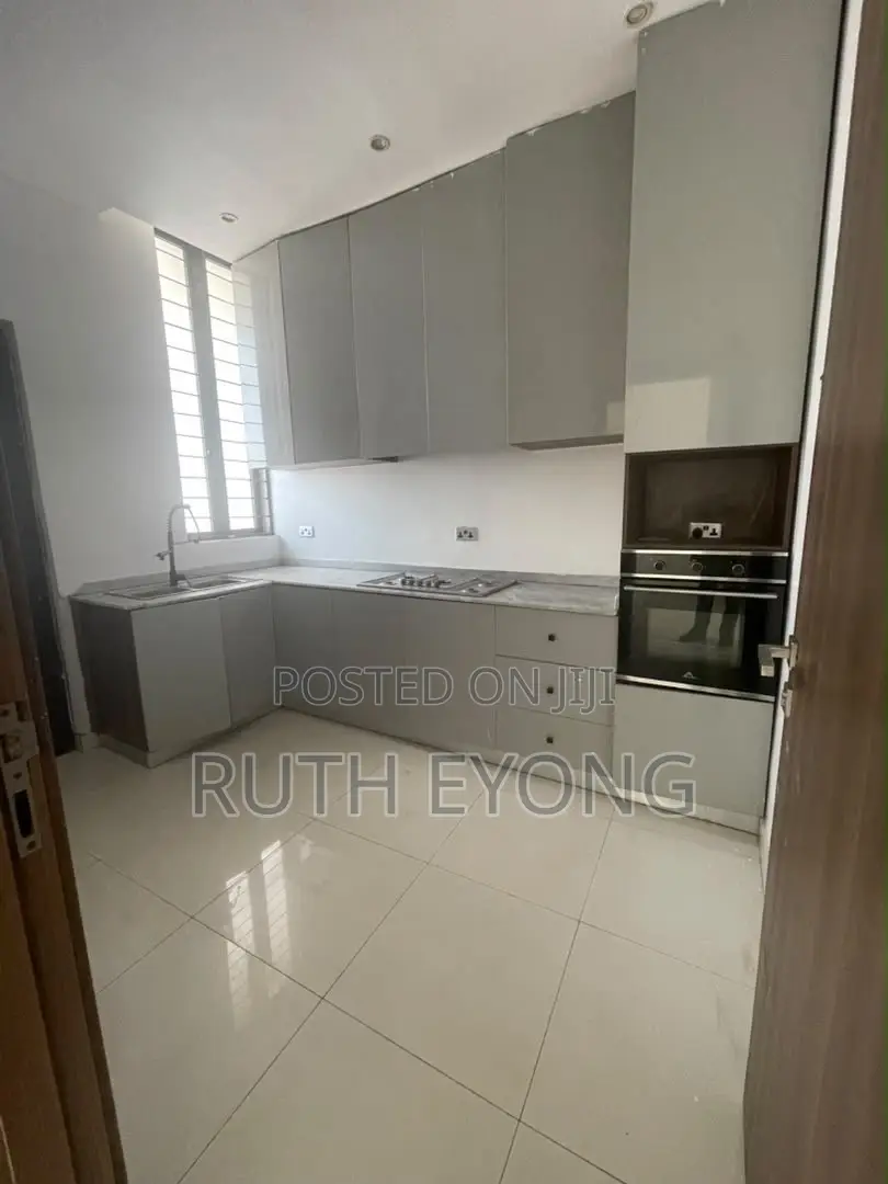 3bdrm Townhouse / Terrace in Lekki Lagos Nigeria for rent