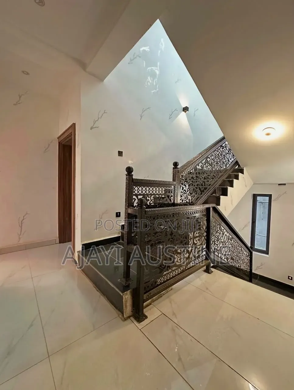 6bdrm Duplex in Katampe Extension, for sale