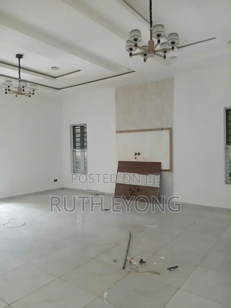 5bdrm House in Ologolo Lekki for rent