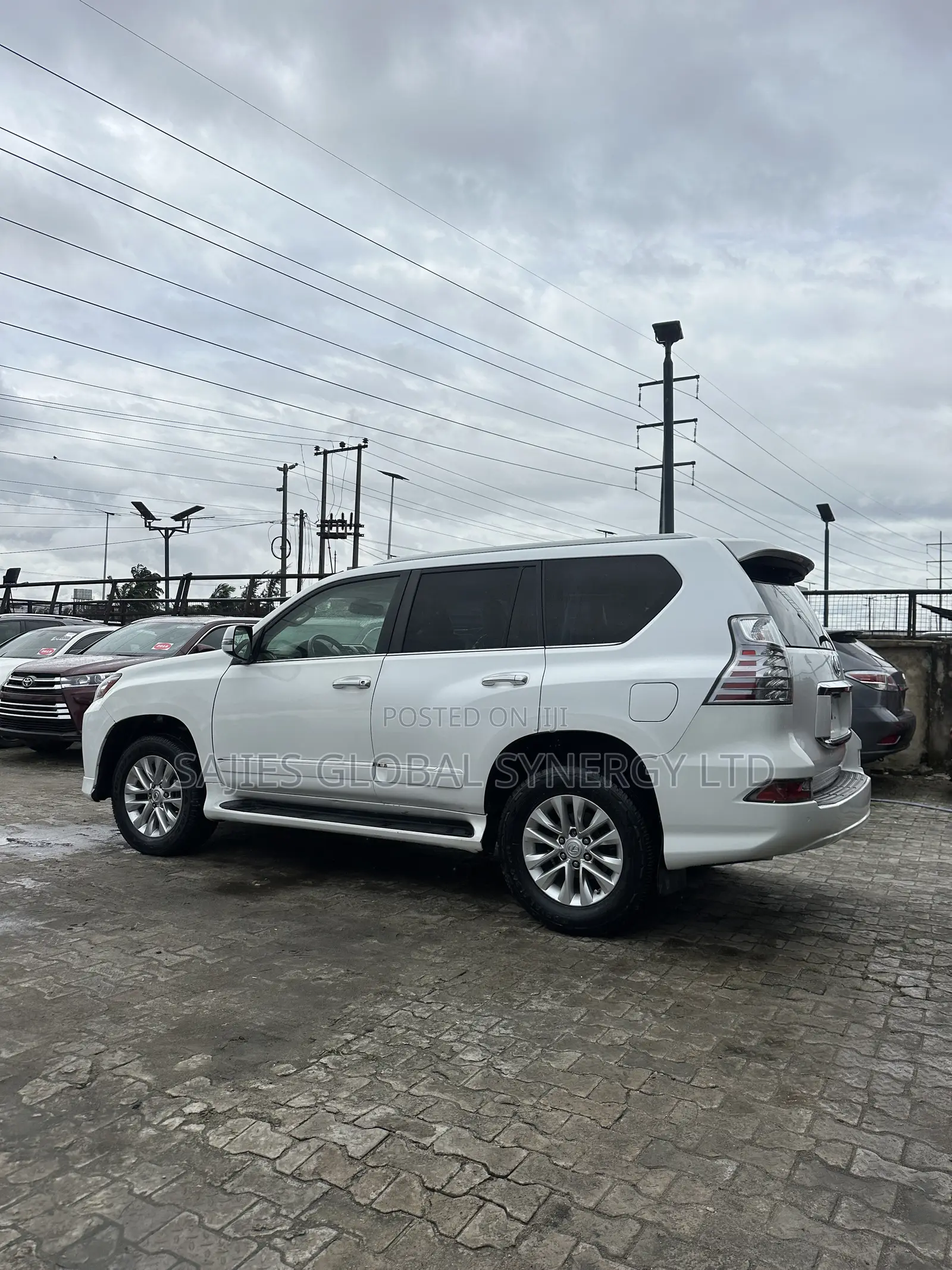 Lexus GX 460 Luxury 2016 White