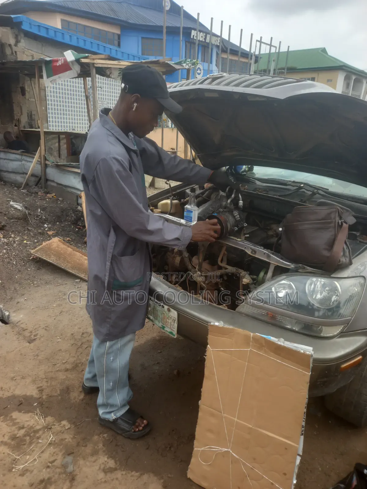 Fixing and Servicing the Air Conditioning System Inside a Vehicle