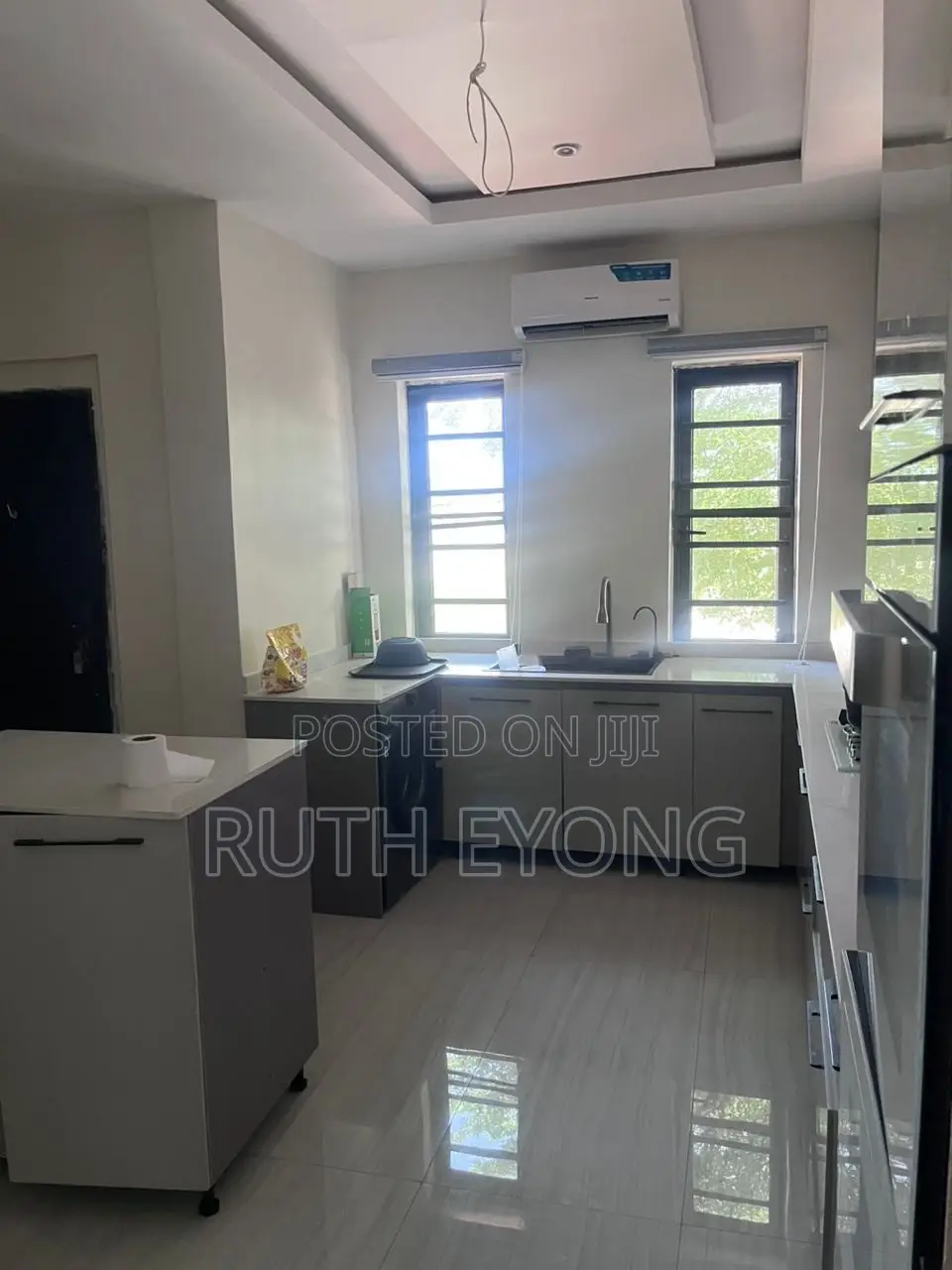 Furnished 3bdrm Apartment in Lekki Proper for sale