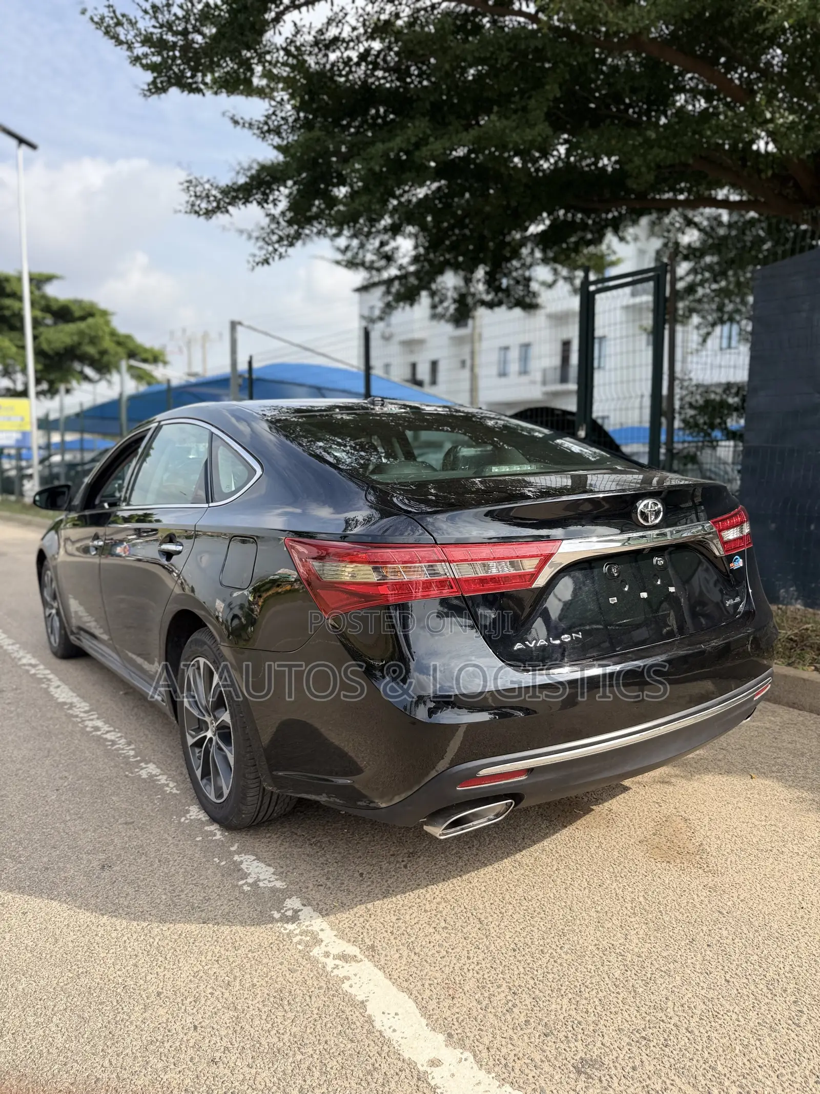 Toyota Avalon XLE FWDSedan (3.6L 6cyl 6A) 2016 Black