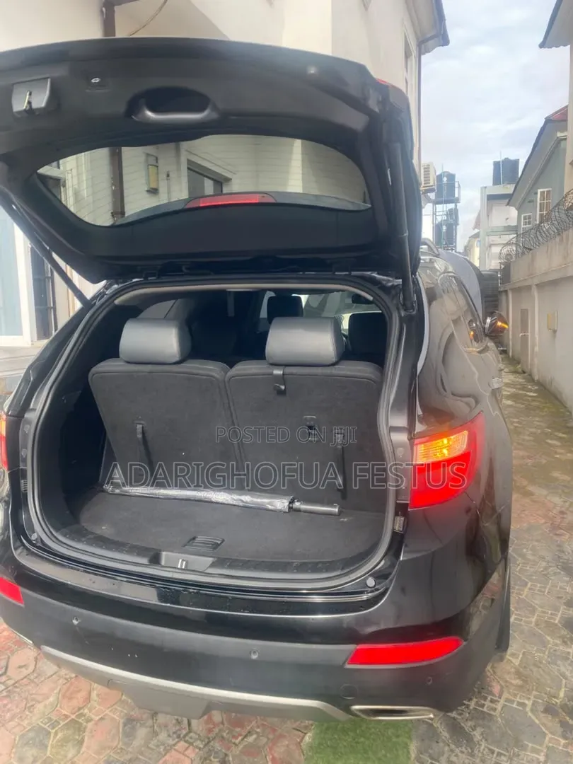 Hyundai Santa Fe 2018 Gray