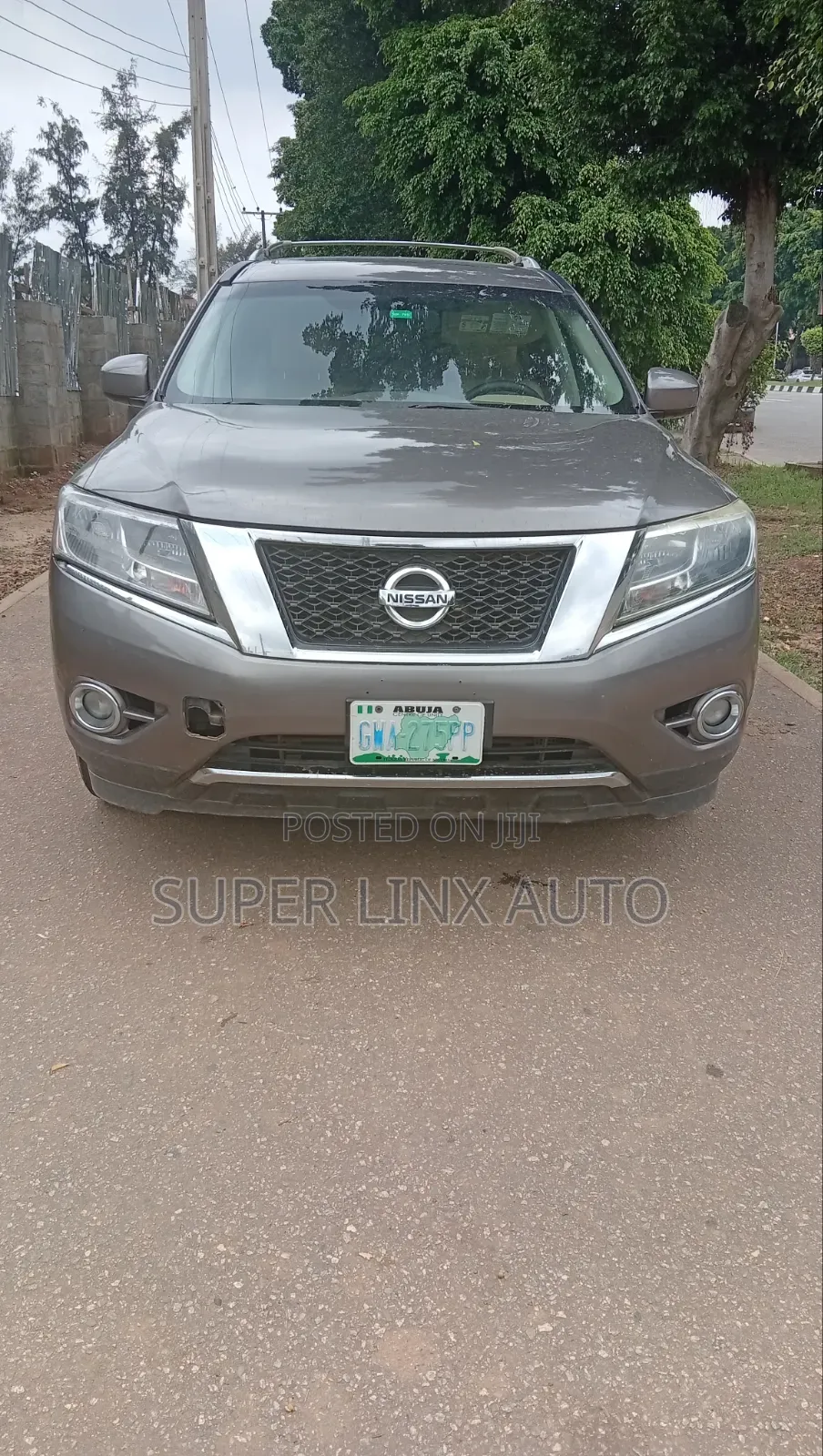 Nissan Pathfinder 2015 Gold