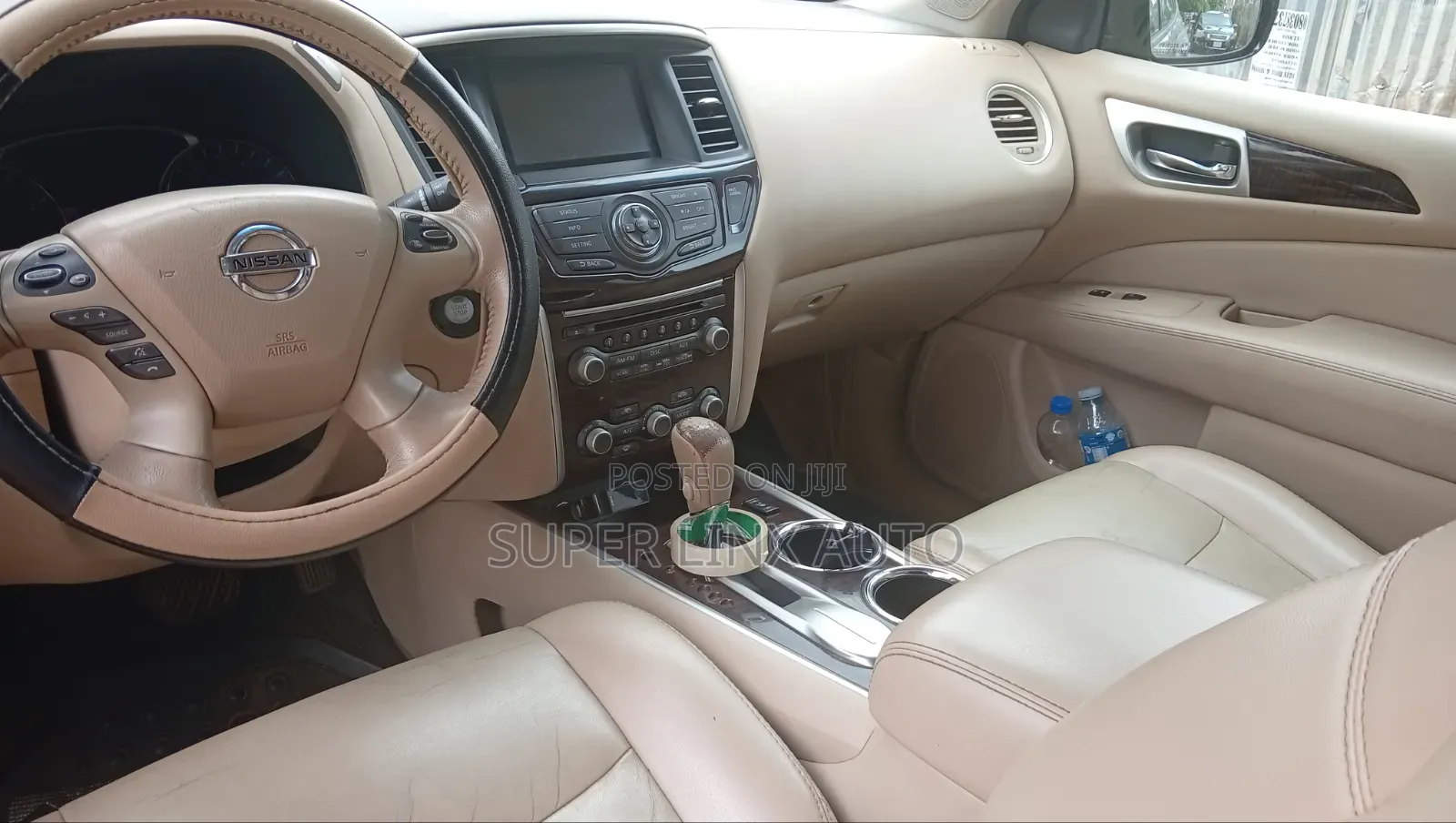 Nissan Pathfinder 2015 Gold