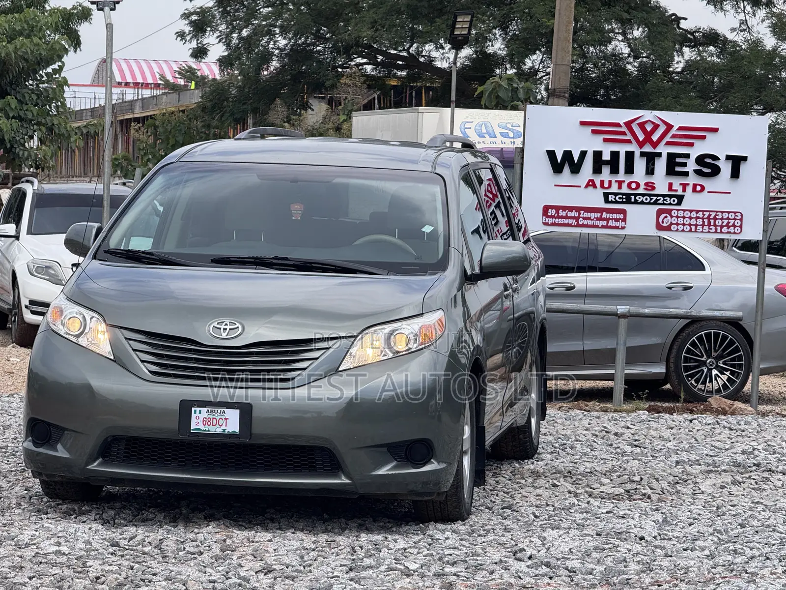 Toyota Sienna LE 7 Passenger Mobility 2011 Gray