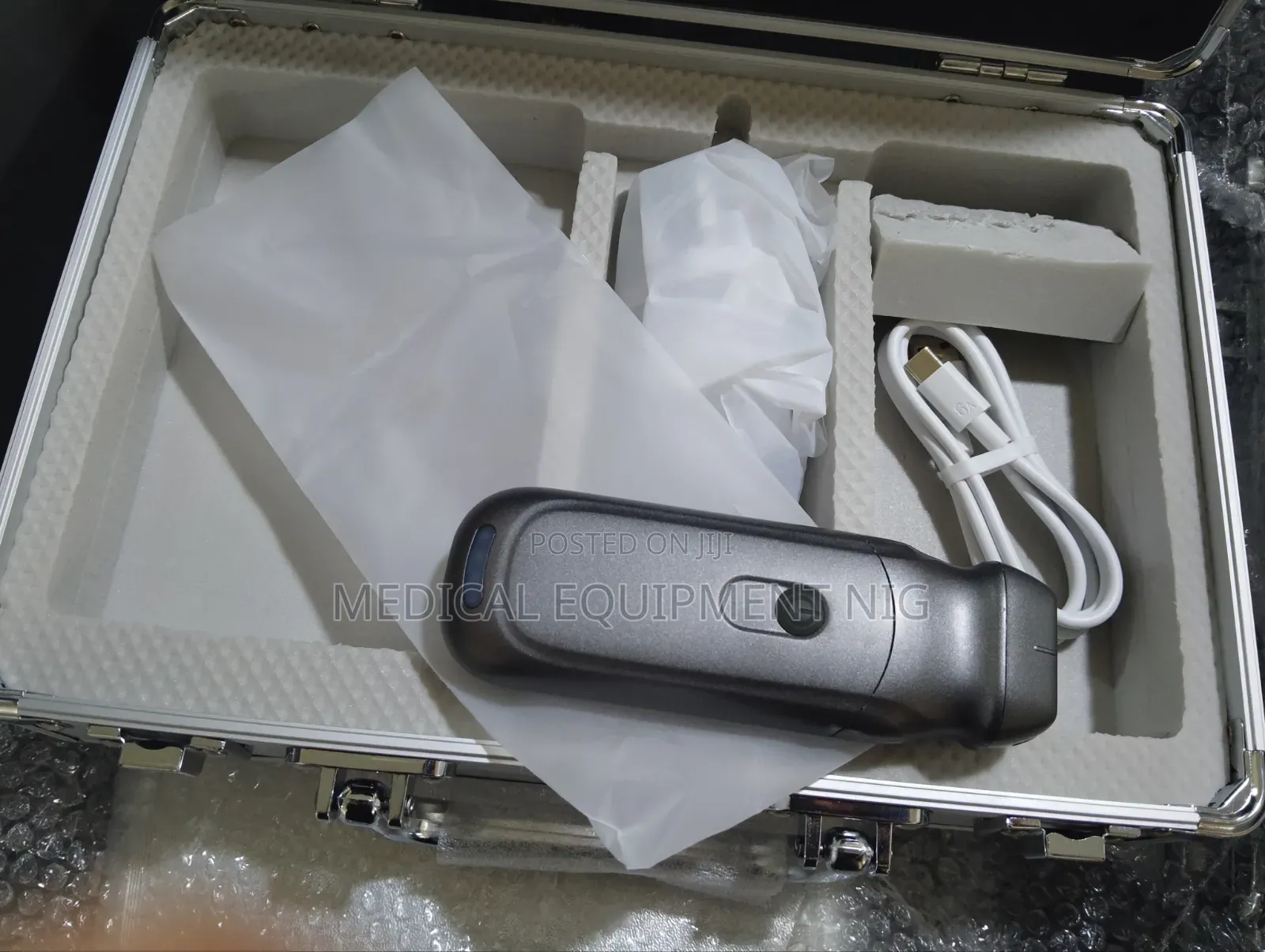 Wireless Handheld 3D Ultrasound