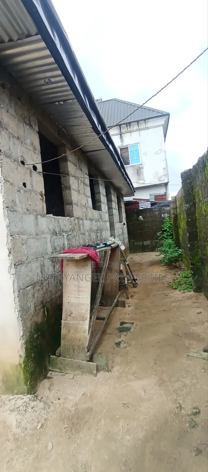 2bdrm Block of Flats in Rukpokwu for sale