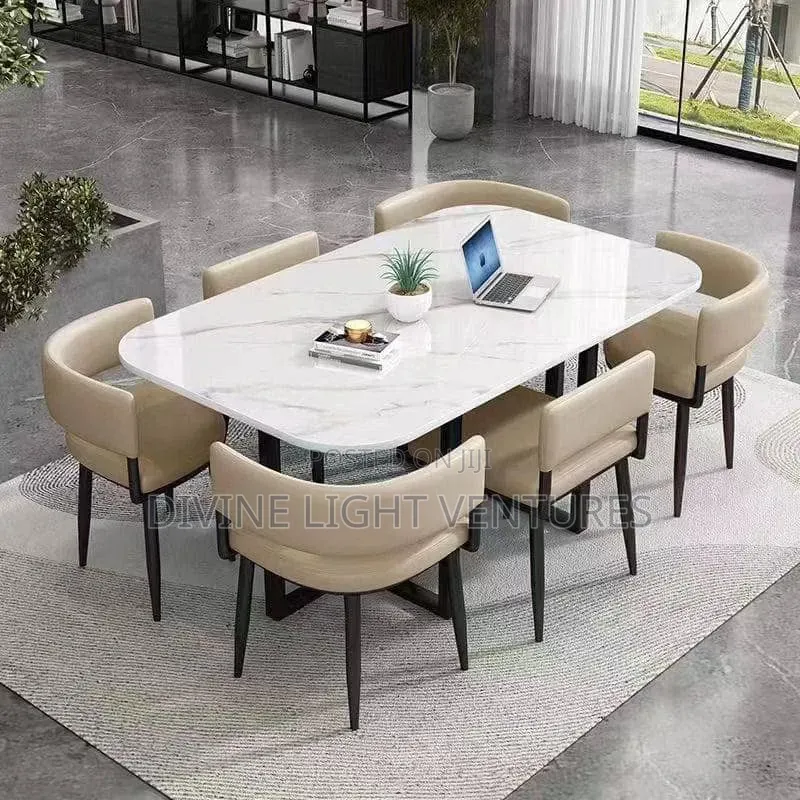 Space Saver and Quality Dining Table and Chairs