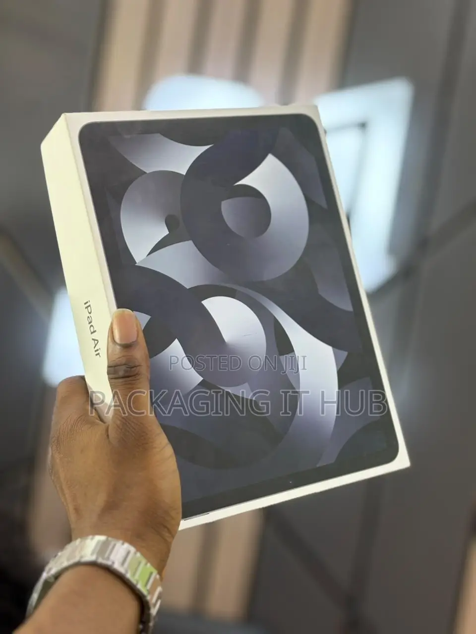 New Apple iPad Air (2022) 256 GB Gray