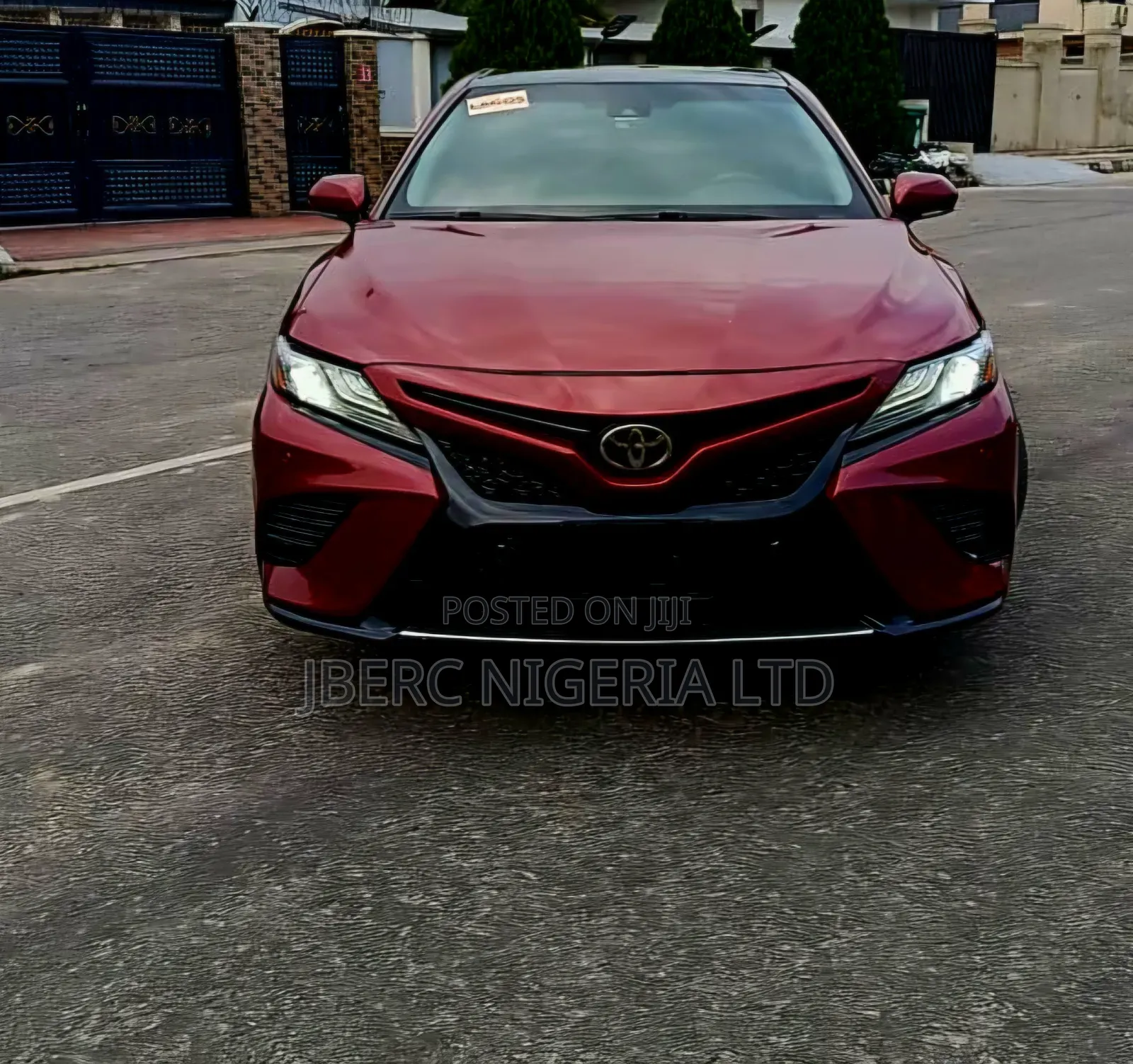 Toyota Camry XSE (2.5L 4cyl 8A) 2019 Burgundy
