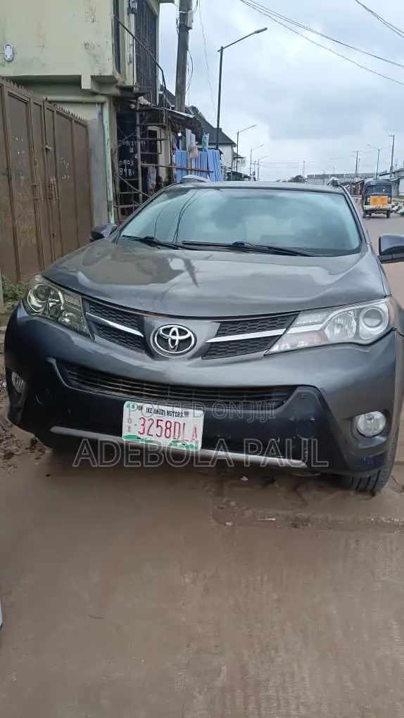 Toyota RAV4 2015 Gray