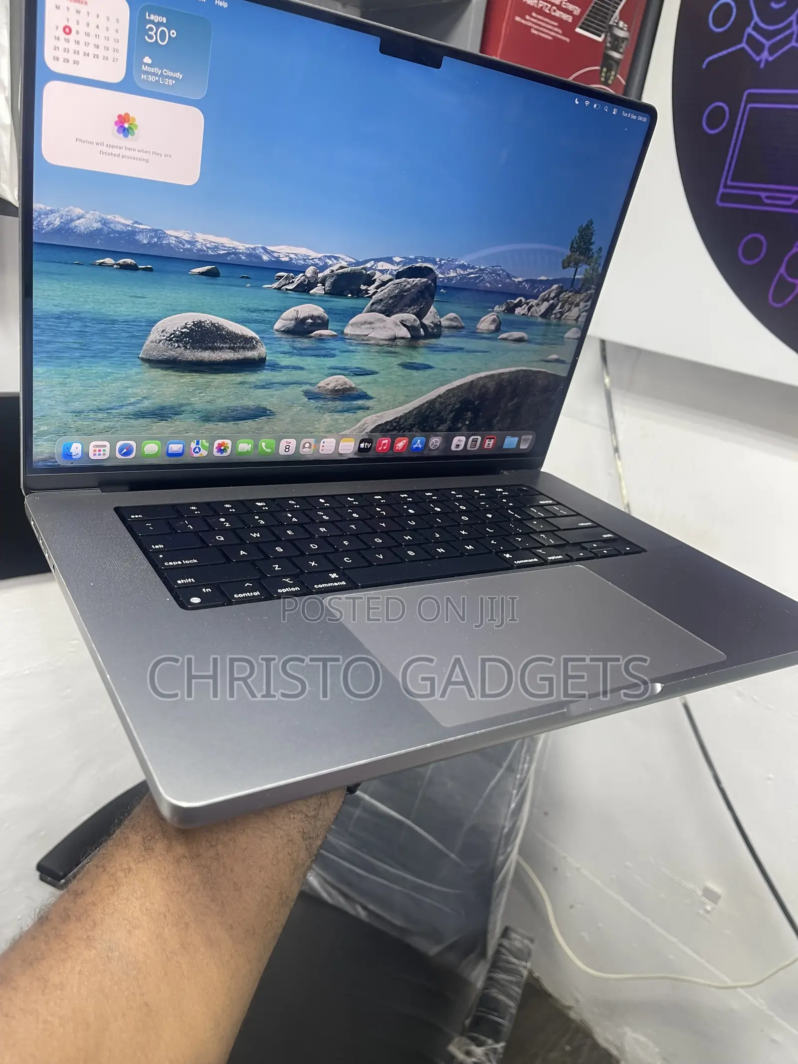 Laptop Apple MacBook Pro 2021 M1 Max 64GB Apple M1 SSD 1T