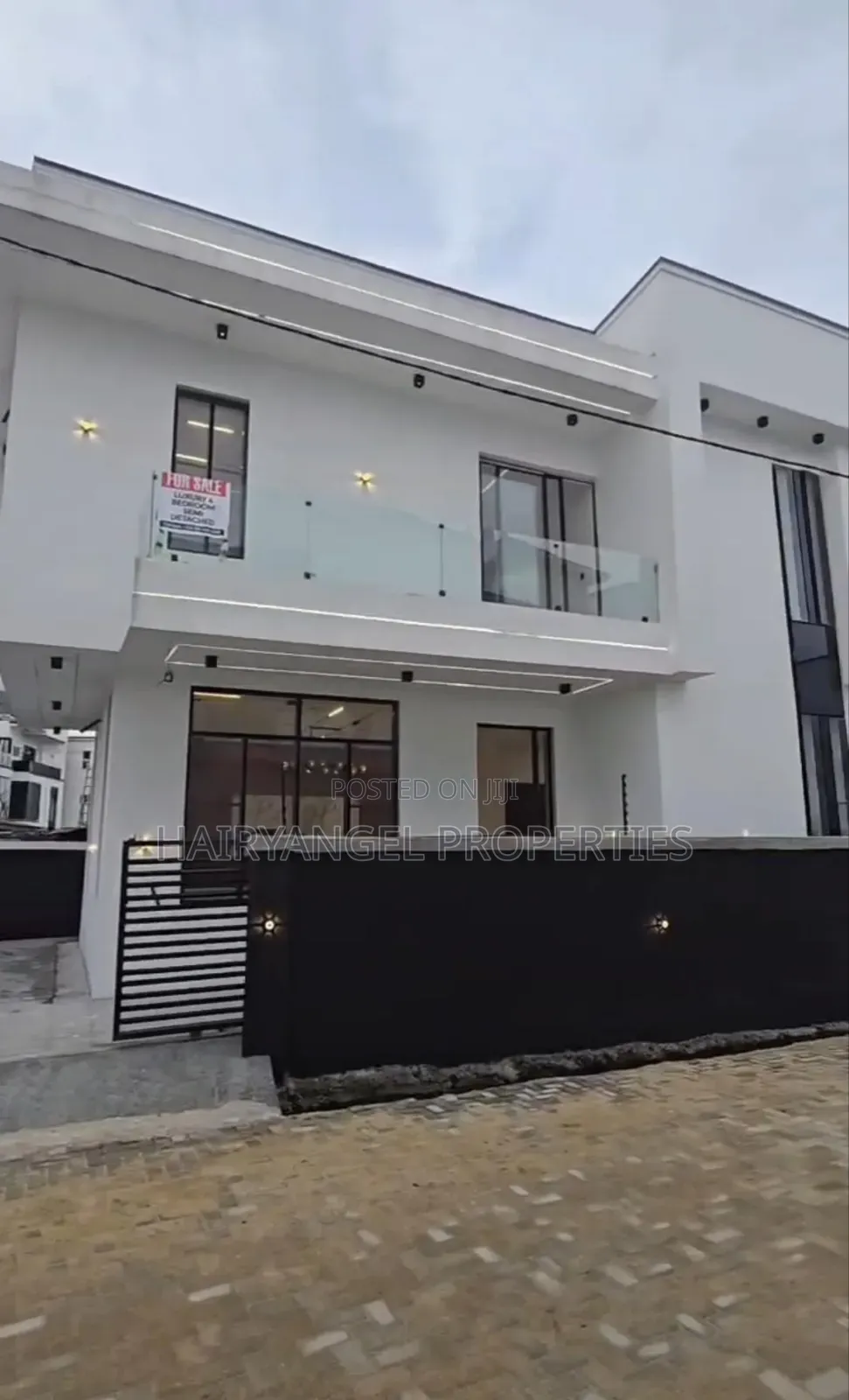 4bdrm Duplex in Ado / Ajah for sale