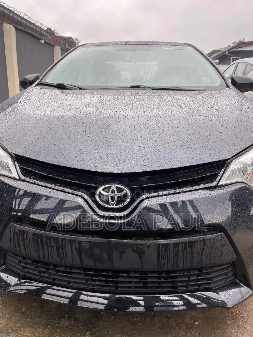 Toyota Corolla 2015 Gray