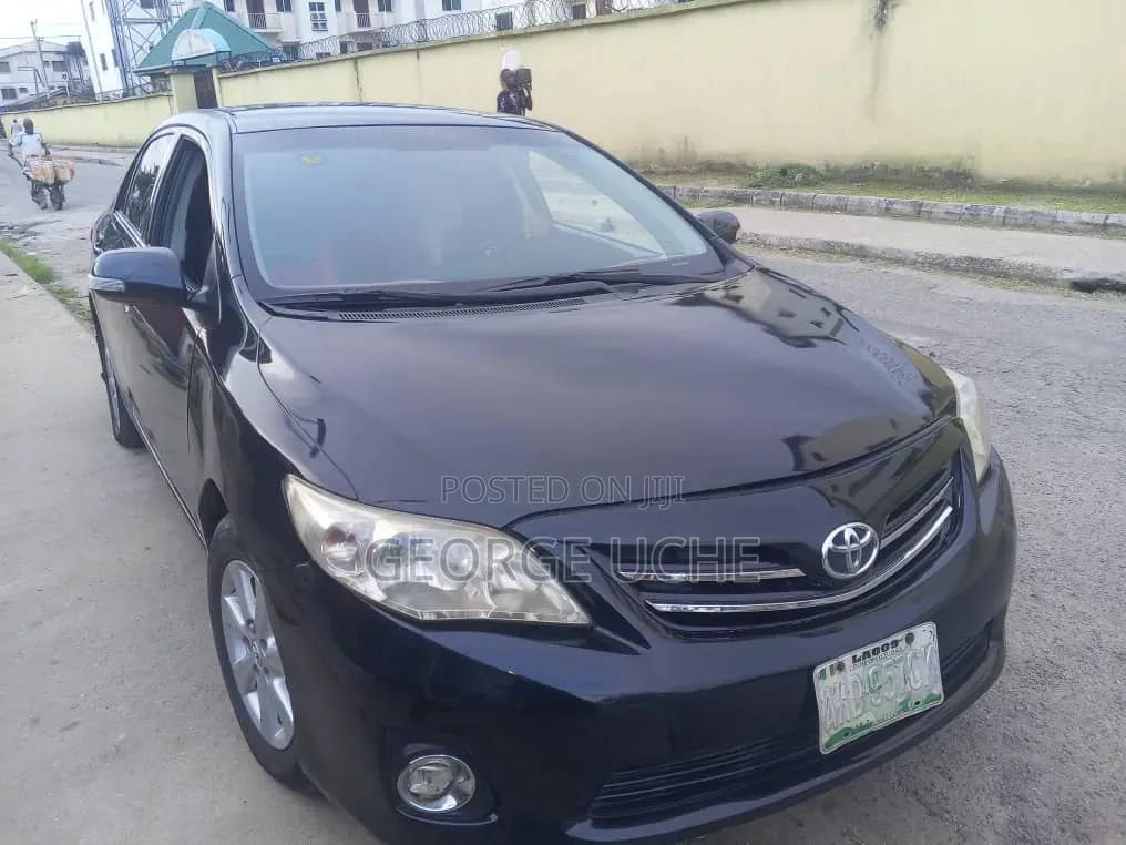 Toyota Corolla LE 4dr Sedan (1.8L 4 cyl 4A) 2009 Black