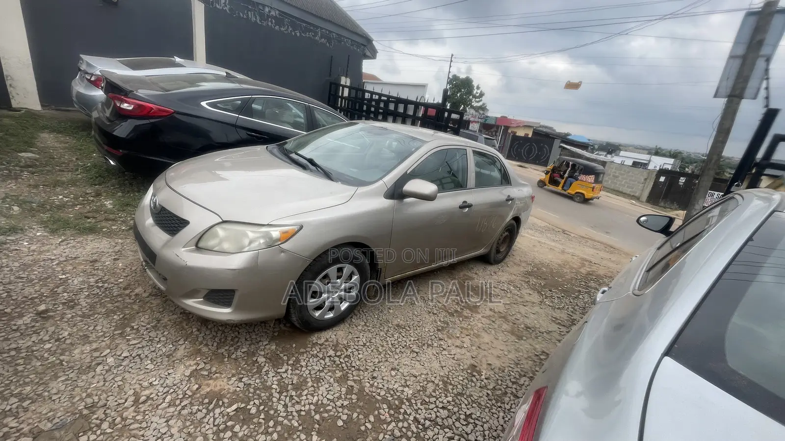 Toyota Corolla 2010 Gold