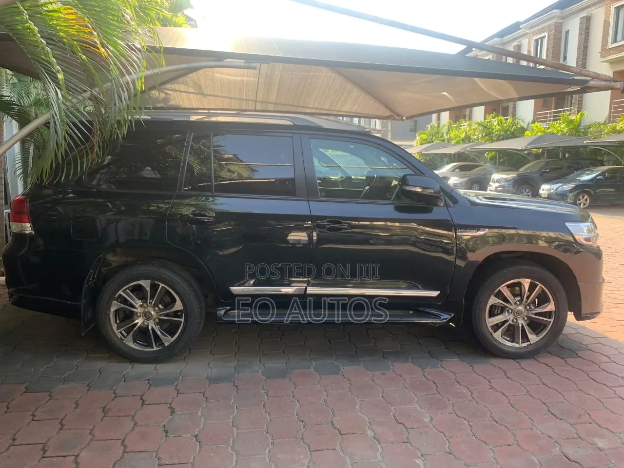 Toyota Land Cruiser 4.5 V8 GXR 2021 Black