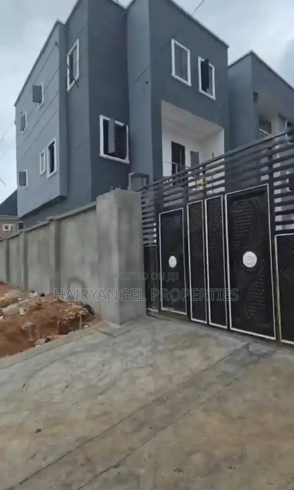 2bdrm Block of Flats in Oshimili North for sale