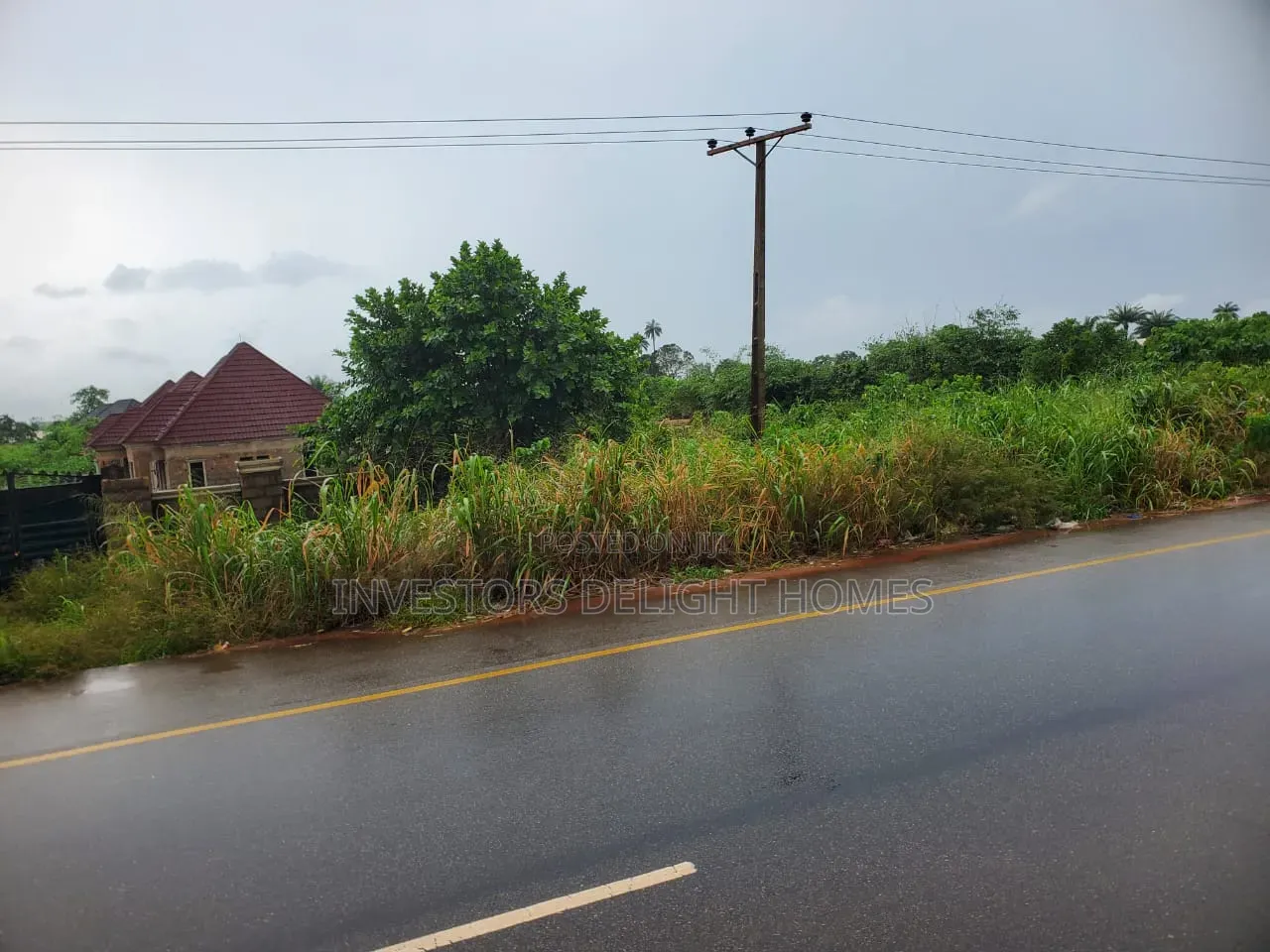 3bdrm Bungalow in Oshimili North for sale