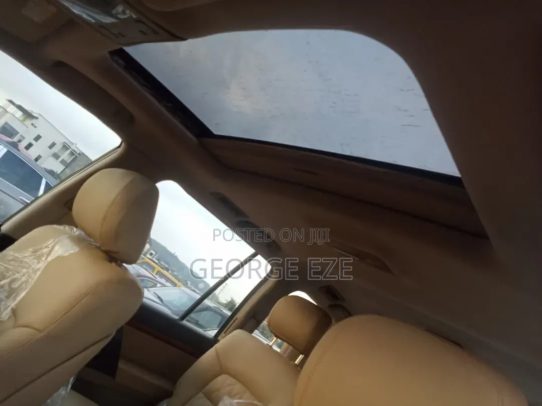 Toyota Land Cruiser 2010 Black