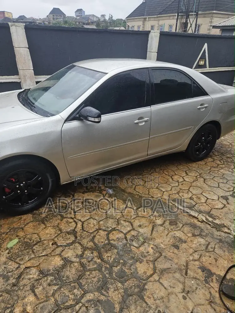 Toyota Camry 2004 Silver