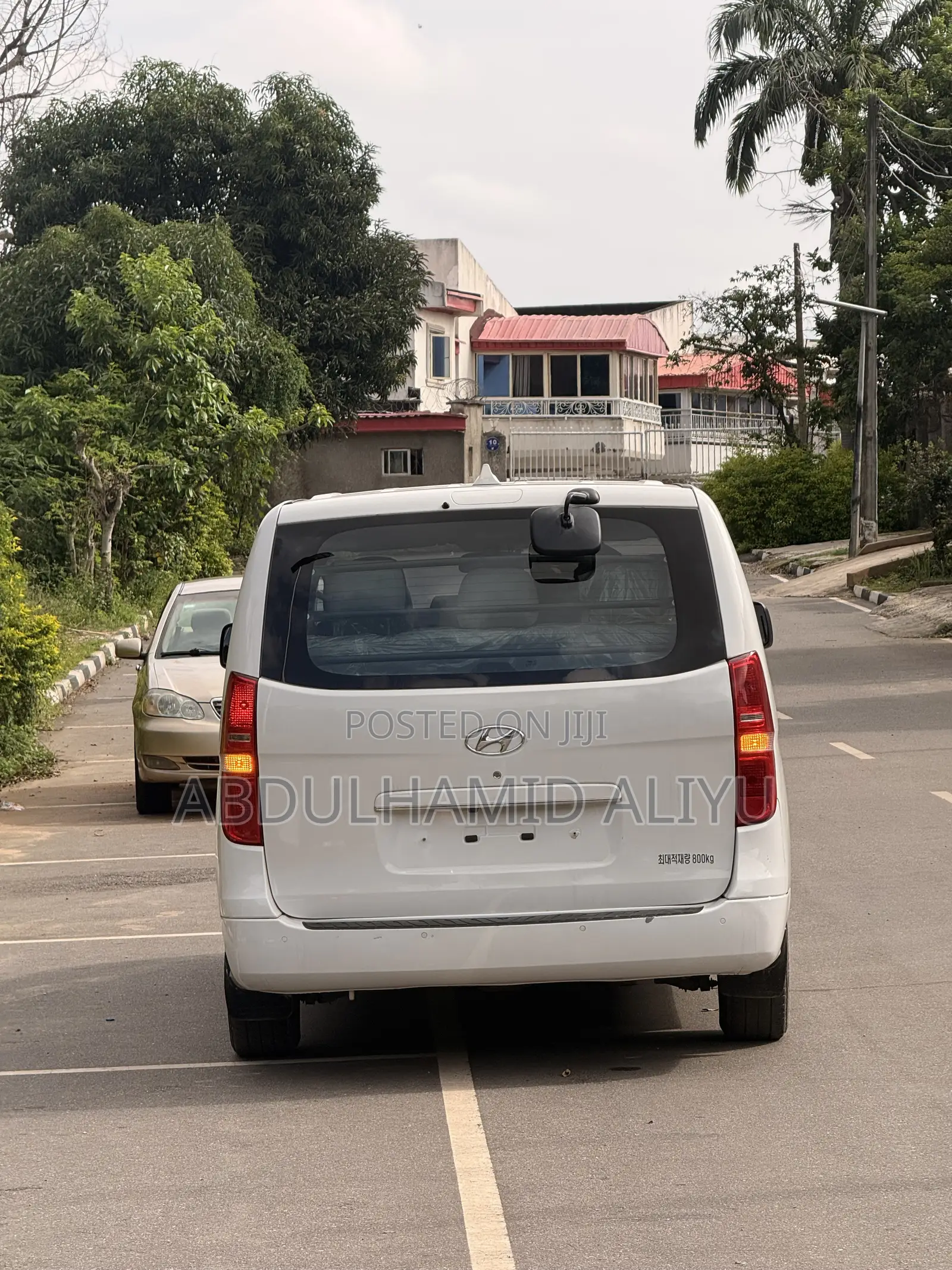 Hyundai H1 2021 White