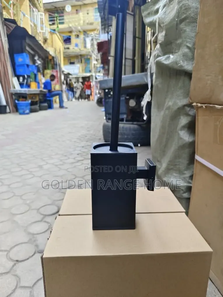 Black Square Toilet Brush